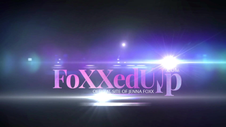 Jenna Foxx: Jenna foxx selalu dientot ayah tirinya!!