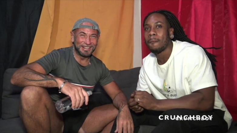 The official French bareback channel: Jess Royan fickte roh von XXL schwanz von Chjerr brown