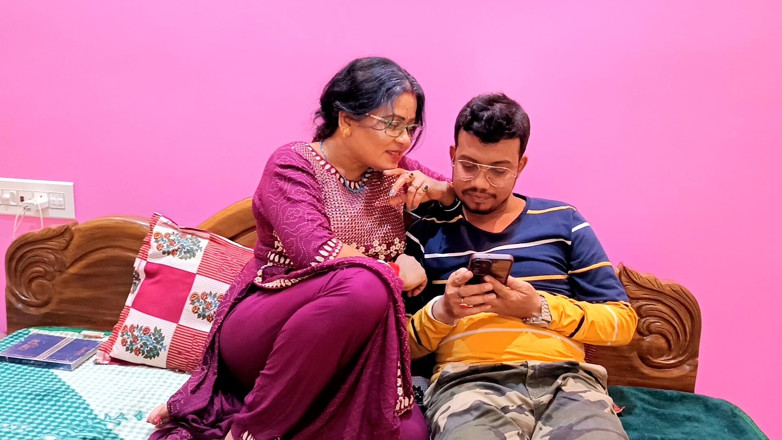 MrsEntertainer: Jab aged prof Ko Sara Hua baise la chatte Karte...