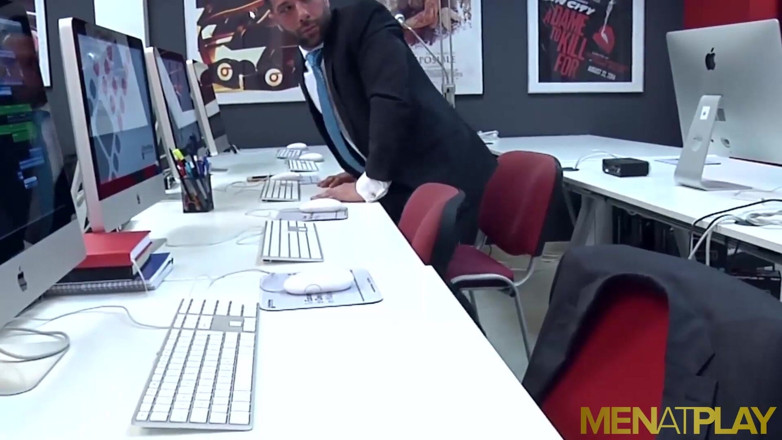 Menat Play: Menatplay - hector de silva si cewek semok latino lagi asik...