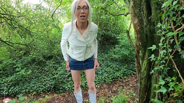 Themidnightminx: Skinny Blonde Crossdresser Flashing