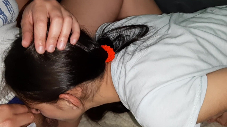 Lesbian-candys: Une lesbienne séduit sa voisine hétéro et l’amène à l’orgasme - lesbian-candys