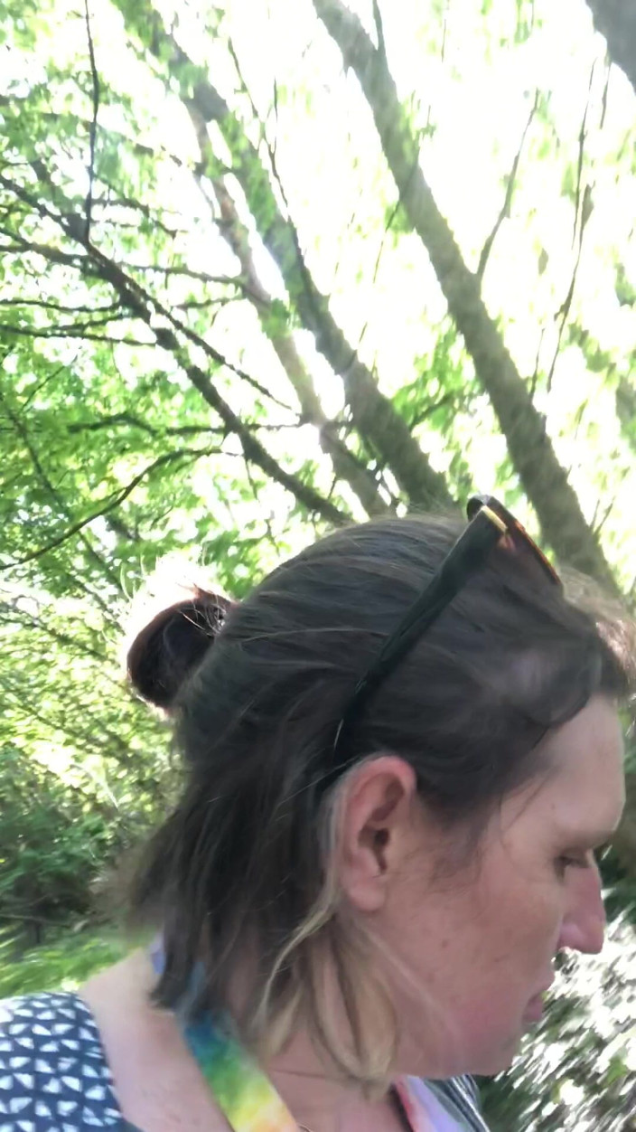 Pissing Paradise: Fick Mich! Ich Brauchte Diese Natursekt an Einem Öffentlichen Ort!