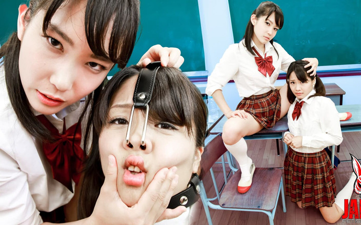 Japan Fetish Fusion: Yui Kasugano와 모모카 아즈마의 굴욕