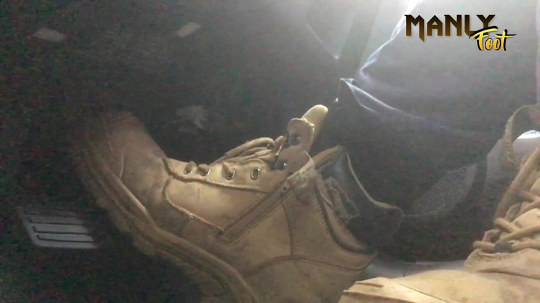 Manlyfoot: Metale pedal - kirli çizmeler pedal itiyor eğlence