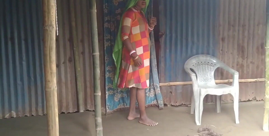 Desi step mom: Suja peituda madrasta