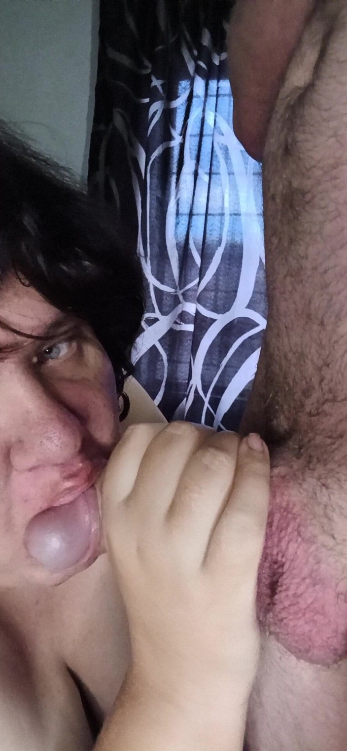 BBWLOVERS: Cette BBW adore sucer des bites et être coquine !!