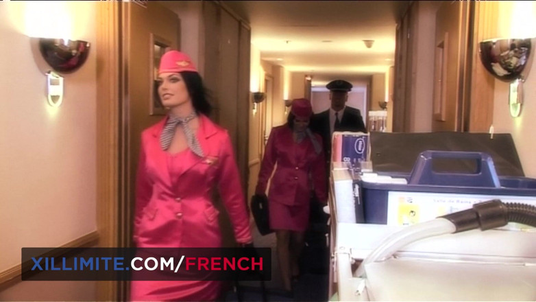 French girls at work: Orgie entre les membres de l’équipage