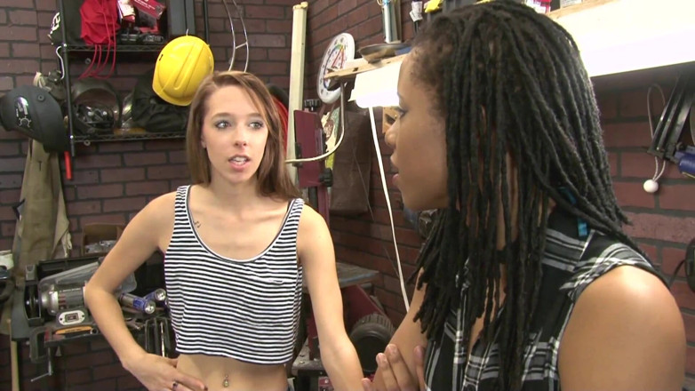 Lezdom Austria: Black and white lesbian sex at workshop
