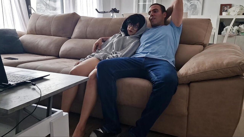 Latinascachondas: Dávám ti ptáka doma
