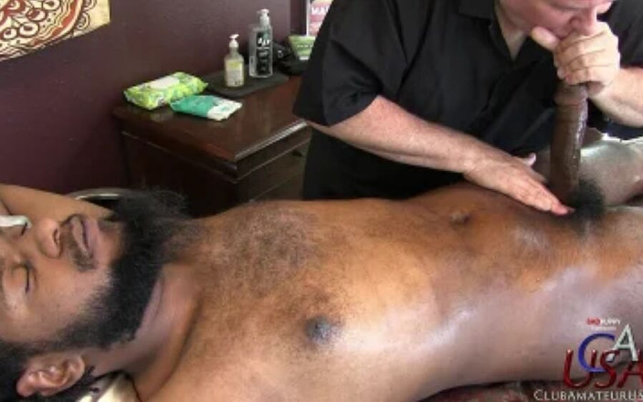Club Amateur USA: Jock jimmy ottiene un massaggio sensuale