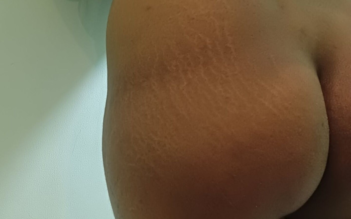 Ashique: Come mangiare una figa - Darle un orgasmo folle