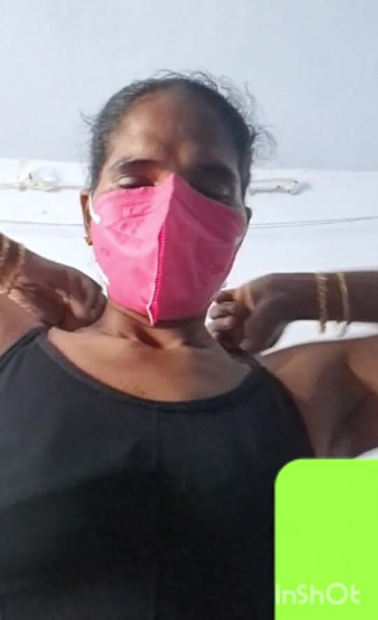 Jayaselvi: Village nu, show en vidéo