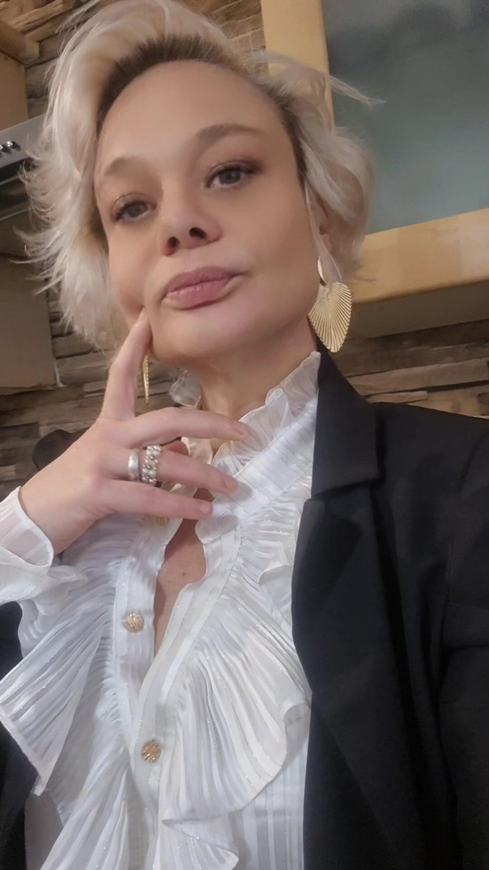 Sofy13: Credi di essere sexy non hai visto niente sono una...