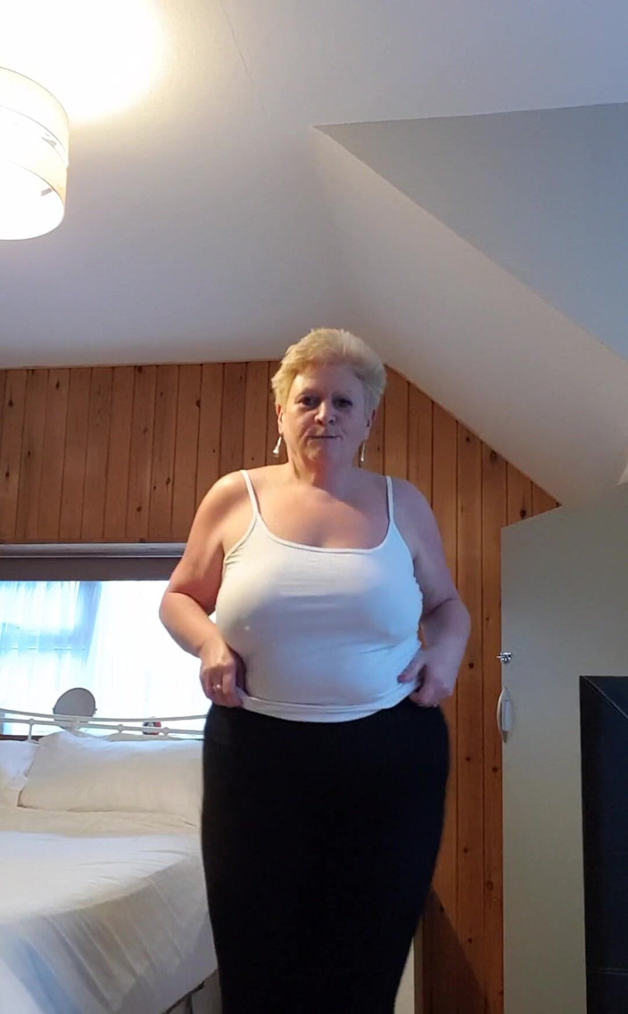 Uk Joolz: Vuoi un video fatto solo per te? Chiedi a me?