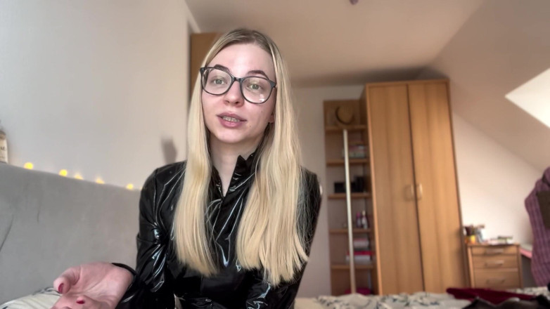 Goddess_Bella_Rae: 你对成为一个beta感到很糟糕吗？这部视频是给你的