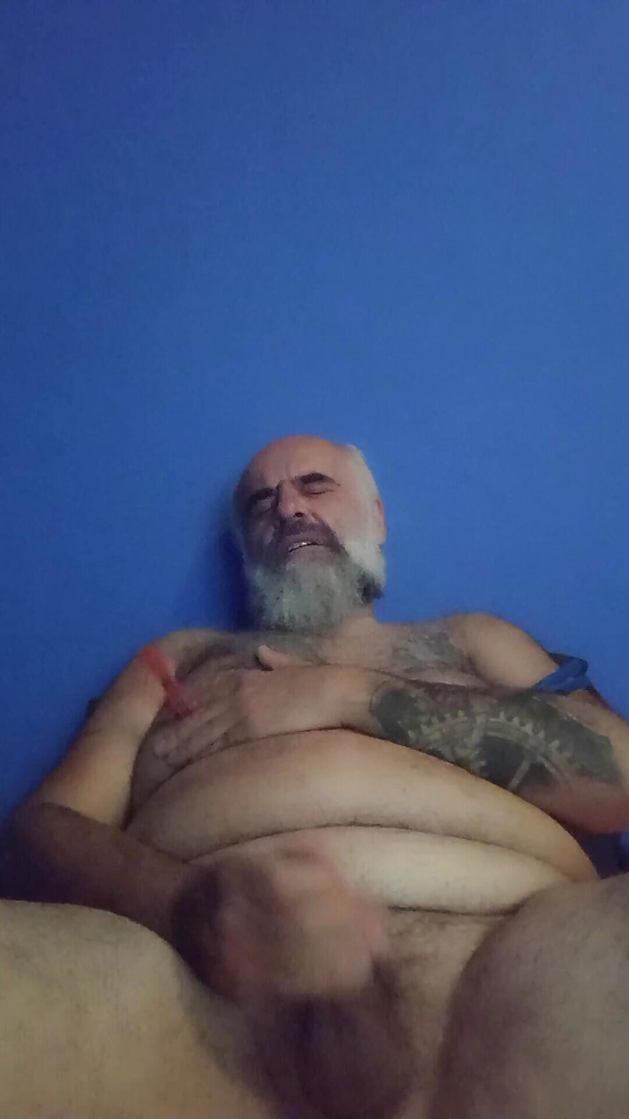 Fatslave72: Masturbation und esse mein sperma
