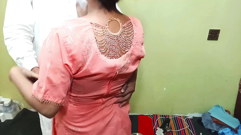 MehwishButt: Indische Desi bhabhi von taylor stehend doggystyle gefickt