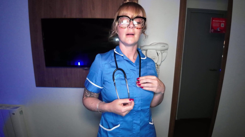 Mr LDN Lad: Echte Krankenschwester Zu Hause Lässt Mich Sie Ficken!
