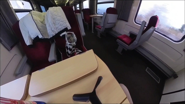 Christi: Adrénaline Dans Le Train. Pris Dans Les Toilettes