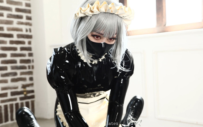 siron_latex: Gummi-zimmermädchen ist süßer handjob
