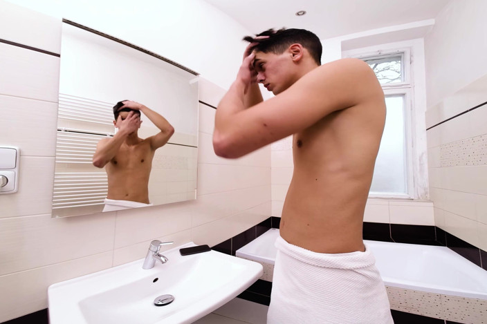 Virtual Real Gay: Too Sexy for the Selfies