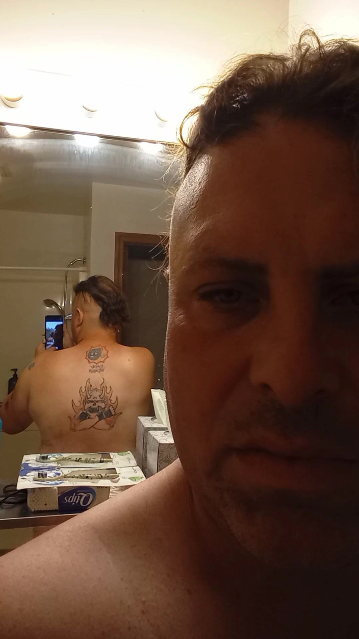 JG Risk: Alla mina tatueringar på mig