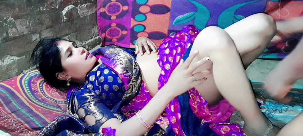 Renudbf: La bella sposa a Banarasi Saree si è divertita molto nella...