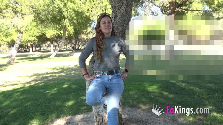 FAKings: La petite sœur du porno est de retour ! Araceli la...