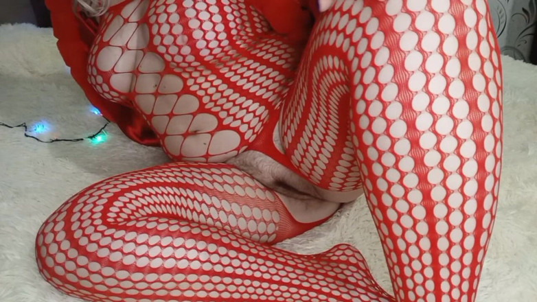 Whitekitten: Red Fisnhet Bodysuit і Fur Teasing
