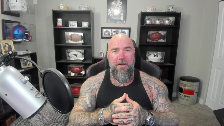 Raw and Uncensored with Masculine Jason: Diese Person wird dein Leben ruinieren!
