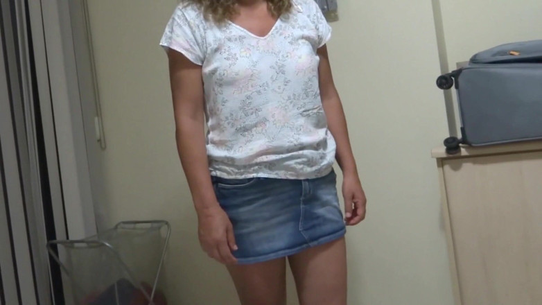 Ardientes69: Poprvé latina masturbuje před nevlastním synem po pláži a dostane...