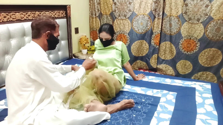 MehwishButt: Gros nichons, femme de ménage desi indienne, Ko Baba G...