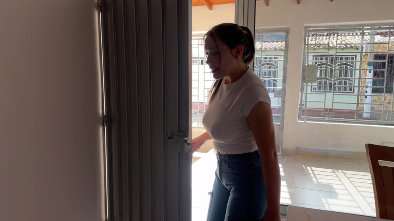 Julianaburning: Midget Pleases His Stepsister with a Rich and Hard Fuck...