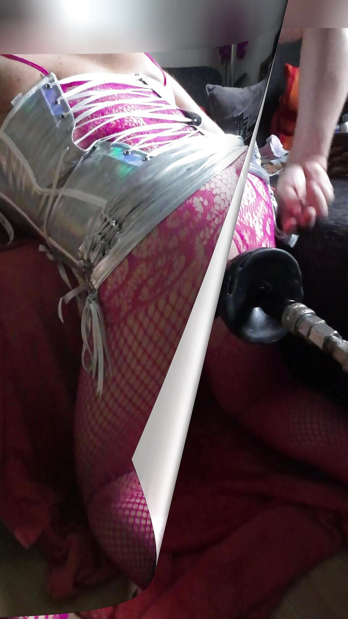 One2chris: Crossdresser, machine à sexe, fisting et baise avec un gode