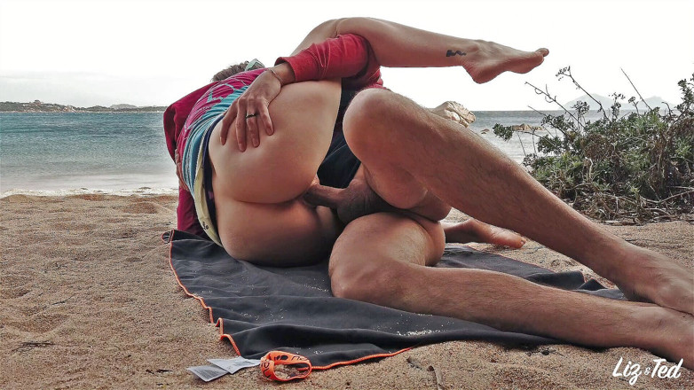 Lizandted: Seks di pantai Sardinia