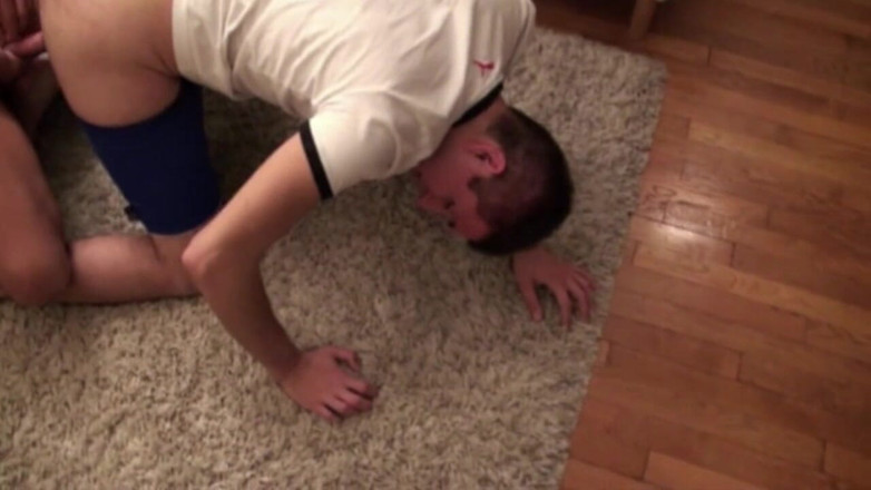Gaybareback: Używany przez łuszczącego się chłopca z kutasem xxl