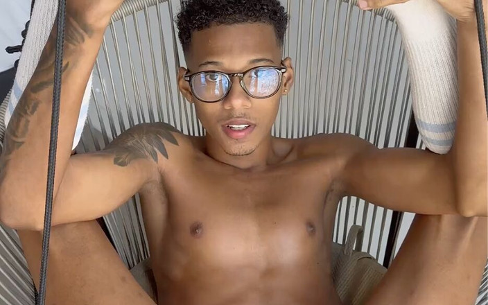 DADDYBLACKXXX: Twink trẻ có con cu to đen khổng lồ!