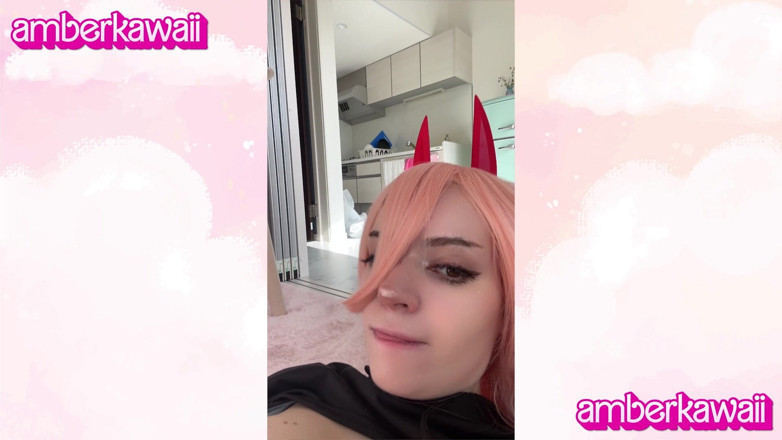 AmberKawaii: Chainsawman Power lagi asik mainin memeknya untuk pertama kalinya