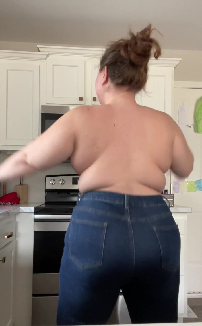 KinkyKatie: अगला क्या होता है?