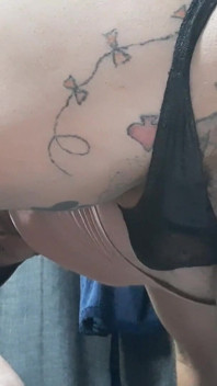 Tunnel Buttplug Stretching