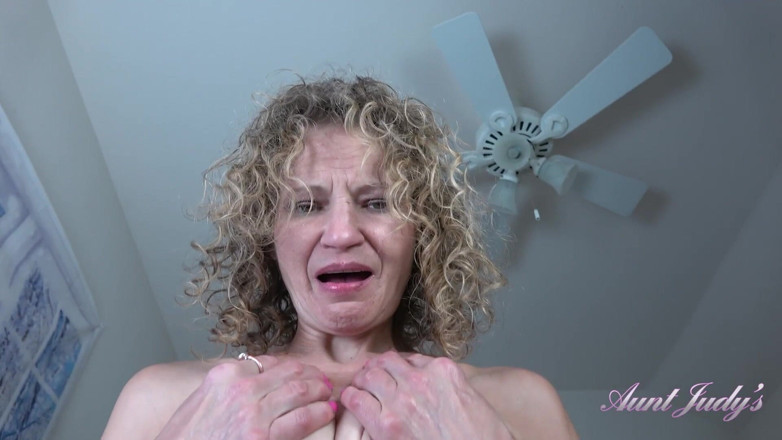 Aunt Judy's: Auntjudys - dì kế già gầy gò của bạn Tia - chuyến đi...