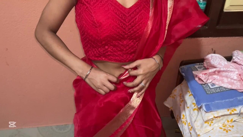 DEVIL ROBERT: India esposa con sari rojo mirando tan muy caliente y...