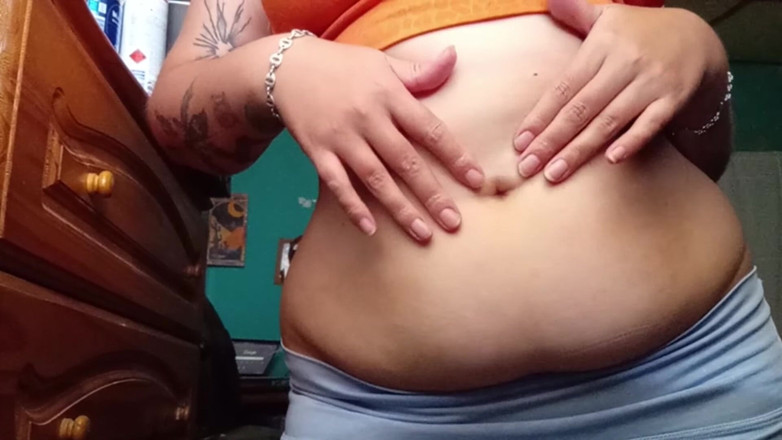 Chubbylexa: Čistím Mé Hluboké Břicho Bavlněným Tamponem