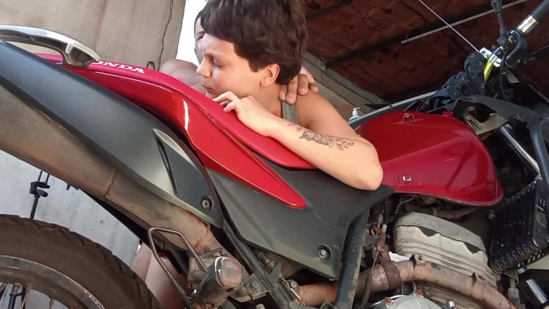 Bebes vagabundas: Я поставив його в гаражі, поки дружина дивилася телевізор зі своєю дружиною