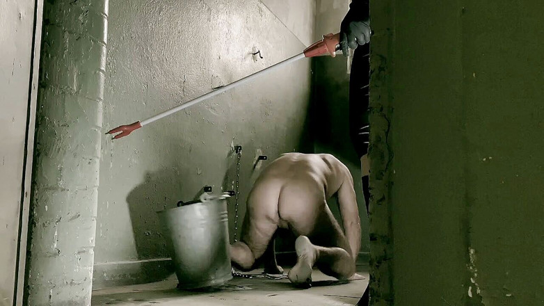 Mistress April: Dominatrice Padrona Aprile - frustate drill pvs pc
