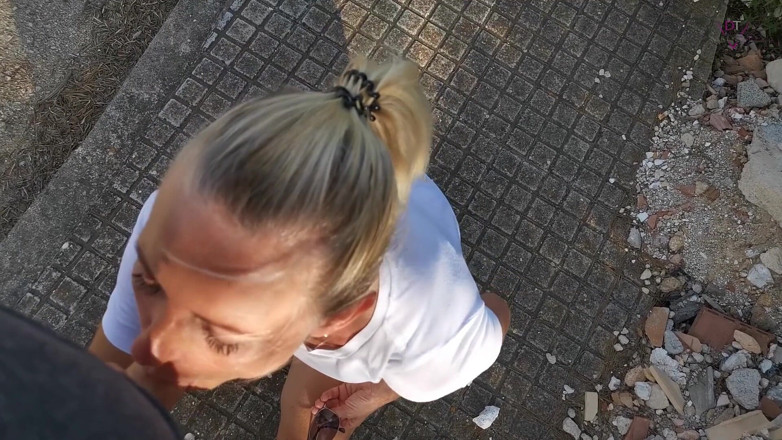 Dirty Tina: Пожалуйста, кончи мне в рот!