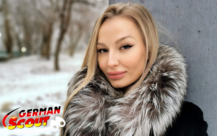 German Scout: Scout allemand - la MILF Kayla Green parle à un casting de...