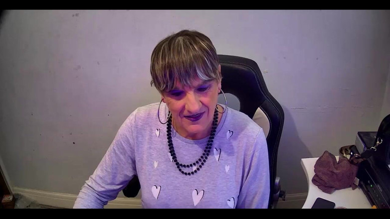 Mature Tina TV: Zuhause