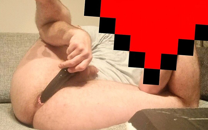 Sweet stepson: Dildo spelar för pappa